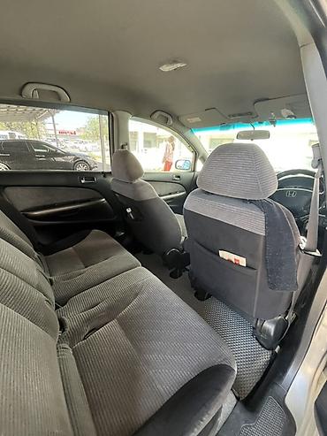 2003: Honda Stream: 2003 г., Автомат, Универсал — 3