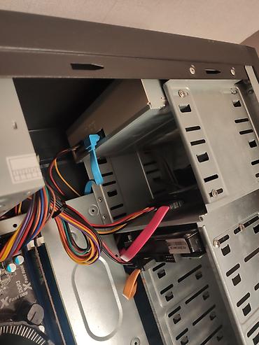 komputer isi: Xüsusiyyətləri: Ana plata-ASRock H61M-VG3 Processor-Intel Core — 10