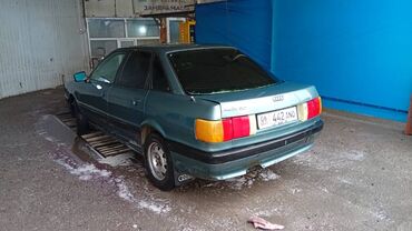 Audi: Audi 80: 1.8 л, Механика, Бензин, Седан