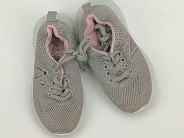 buty do nauki chodzenia ccc: Sport shoes 24, Used