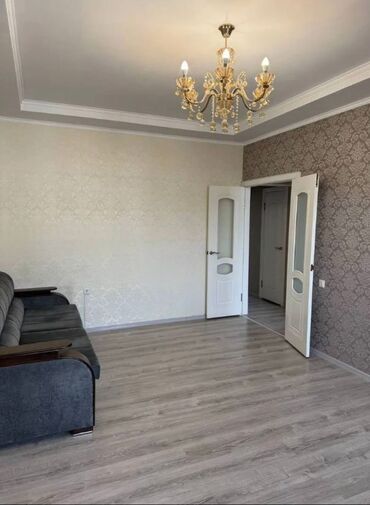 Долгосрочная аренда квартир: 3 комнаты, 68 м², 106 серия, 8 этаж, Косметический ремонт