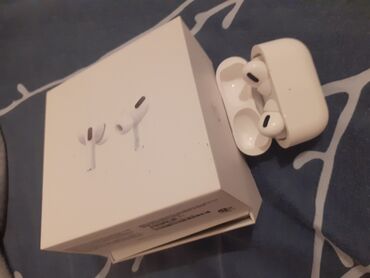 Seyflər: Airpods Apple hediyye verilib amma istifade olunmayib burda