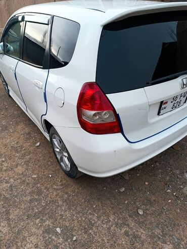 фит алмашам: Honda Fit: 2003 г., 1.3 л, Автомат, Бензин