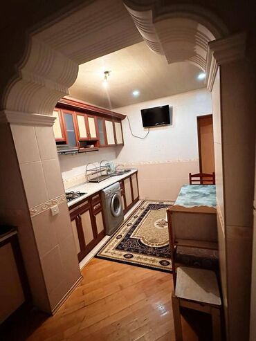 Köhnə tikili: Bakı, Yeni Günəşli Massiv A, 3 otaqlı, Köhnə tikili, m. Həzi Aslanov, 80 kv. m -da lalafo.az — 9 Köhnə tikili: Bakı, Yeni Günəşli Massiv A, 3 otaqlı, Köhnə tikili, m. Həzi Aslanov, 80 kv. m — 9