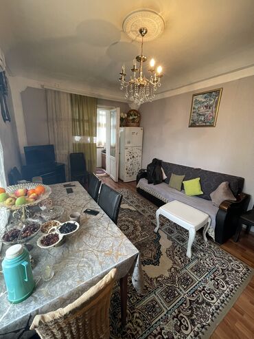 Köhnə tikili: Bakı, 7-ci mikrorayon, 2 otaqlı, Köhnə tikili, m. Azadlıq Prospekti, 45 kv. m — 3