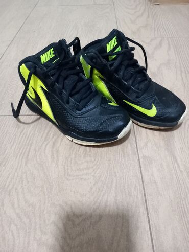 mizuno patike: Nike, Veličina - 30