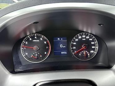 Kia: Kia BONGO: 2020 г., 2.4 л, Механика, Газ, Бус — 9