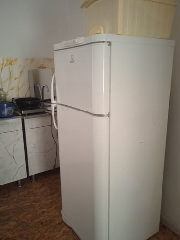 холодильники lg: Холодильник Indesit, Б/у, Двухкамерный, 170 *