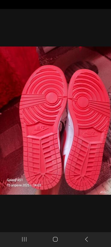 Кроссовки и спортивная обувь: Кроссовки баскетбольные высокие Nike Air Jordan (силуэт AJ1). - Цвет — 4