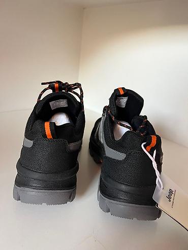 Кроссовки и спортивная обувь: Мужские кроссовки, 44, Новый, цвет - Черный, Платная доставка — 8