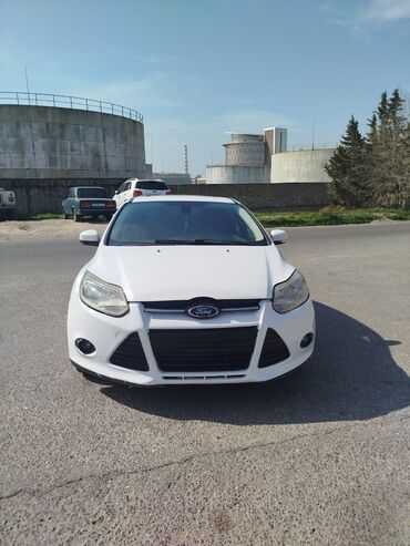 фольксваген 1 6: Ford Focus: 1.6 l | 2012 il 270000 km Sedan