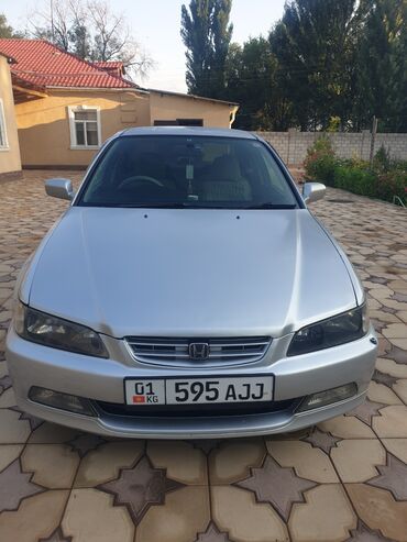 меняю дом на машину: Honda Accord: 2002 г., 1.8 л, Автоматтык, Бензин, Седан