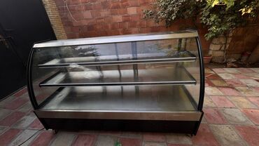 işdenmiş xaladenik: Şirniyyat Vitrin soyuducu 400₼ təcili satılır çox az işlənib 220v