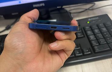 фото 3 на 4: Samsung Galaxy S25, Б/у, 256 ГБ, цвет - Синий, 1 SIM — 5