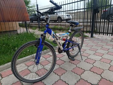велосипед бишкек бу: Продается велосипед "Harry DX" в отличном качестве.
Цвет: бело синий
