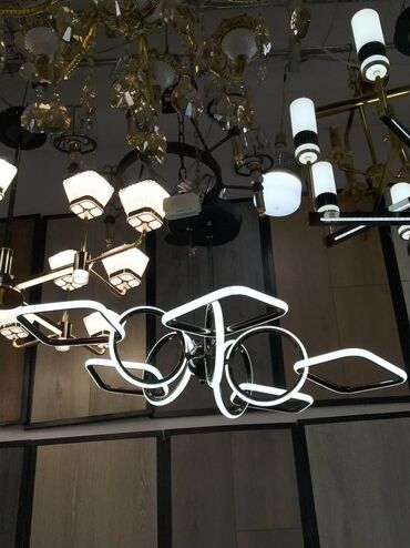 metbex ucun cilciraqlar: Çılçıraq, 10 və daha çox lampa, Metal