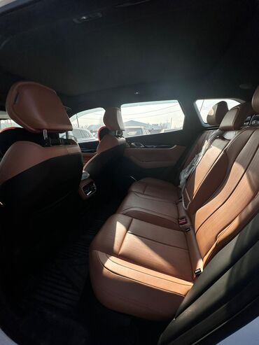 Geely: Geely Boyue: 2024 г., 1.5 л, Робот, Бензин, Кроссовер — 7