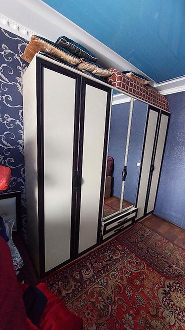 Двуспальные кровати: Продаётся спальный гарнитур (комплект мебели) В комплект входит: ✔️ — 5