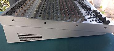 Микшеры: Behringer Eurorack UB2442FX-PRO mikser ideal veziyyetde - 24 girişli — 2