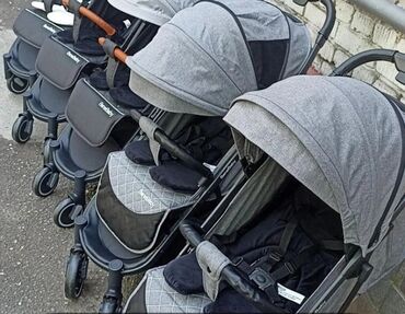 пультовую машину: Коляска, цвет - Серебристый, Б/у