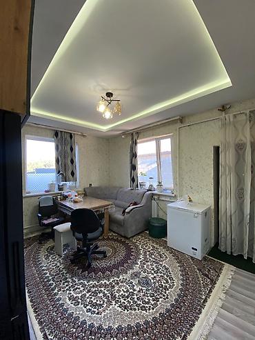 продаю дом ат башы: 🏡 ПРОДАЁТСЯ ДОМ В АРЧА-БЕШИКЕ! 📍 Район: ж/м Арча-Бешик 🏠 Дом: 120 м² — 1