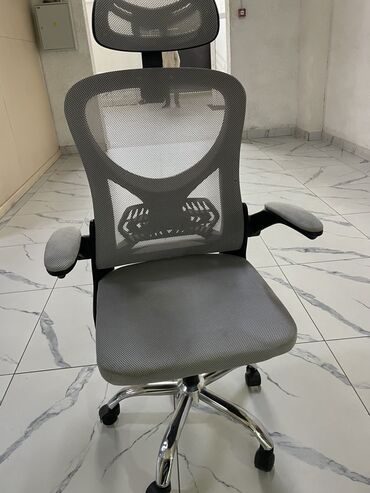 офисной кресло: Классическое кресло, Офисное, В рассрочку, Б/у