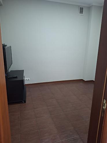 open space: Сдаем офис в "Золотом квадрате", ул. Разакова 22, 110м2, 3 комнаты — 9