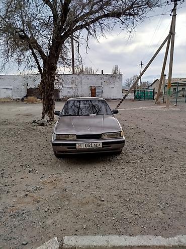 smart open: Mazda 626: 1989 г., 2 л, Механика, Бензин, Седан — 9