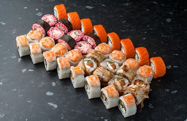 Готовые блюда, кулинария: Сеты роллов и суши - Тёплые роллы в хрустящей панировке: крупные — 40