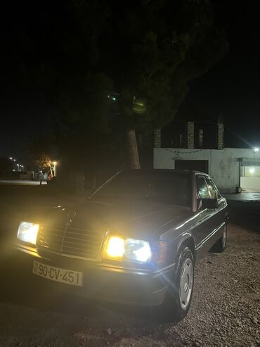 Mercedes-Benz: Mercedes-Benz 190 (W201) sedan - Korpus: 4 qapılı sedan, tünd — 9