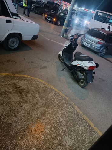 Mopedlər,skuterlər: Tecili satiram savxoz ramanni butun senetleri var catasi var cox — 11