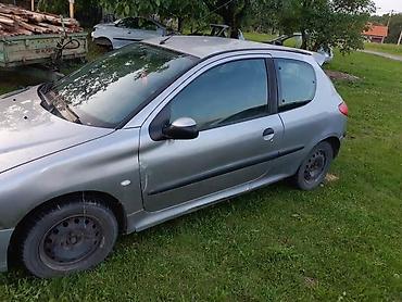 bež: KOMPLETAN AUTO 1.1 U DELOVIMA ZA PEUGEOT 206 | Peugeot 206 1.1 — 3