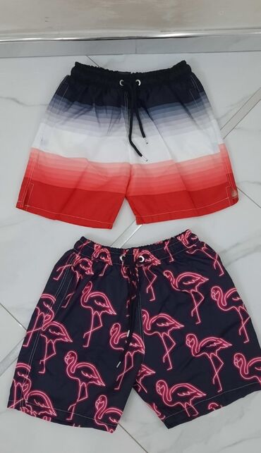 Bermude i šorcevi: Sorcevi samo 1400din
Ko hoće na više serja neka pita — 2