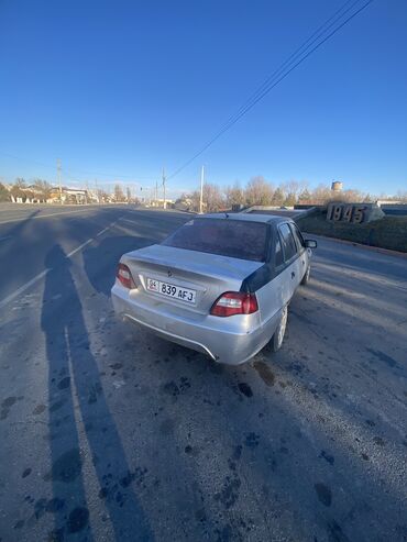 Daewoo: Daewoo Nexia: 2009 г., 1.6 л, Механика, Бензин, Седан