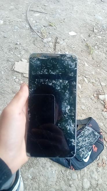 raf utu qiyməti: Xiaomi rəng - Gümüşü, 
 Barmaq izi — 2