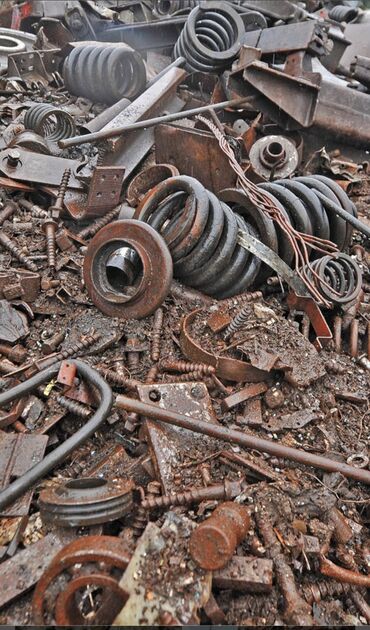 Демонтажные работы: Принимаем все виды металла лома по выгодной ценемы профессионально