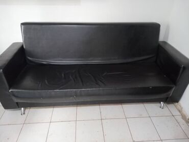 отдам диван: Комплект офисной мебели, Диван, цвет - Черный, Б/у