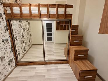 İki mərtəbəli çarpayı 200₼. alt hissəsi dolab. Ünvan 20 yanvar