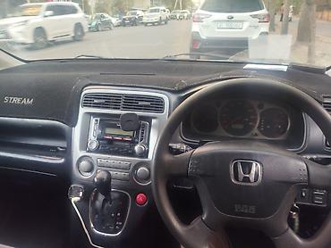 полик на хонда стрим: Honda Stream: 2002 г., 2 л, Автомат, Бензин, Минивэн — 4