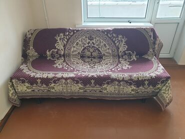 Диваны: Продаю раскладной диван-кровать б/у