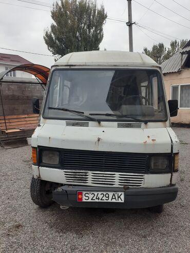 машина купит: Mercedes-Benz Sprinter: 1989 г., 2.3 л, Механика, Дизель, Бус