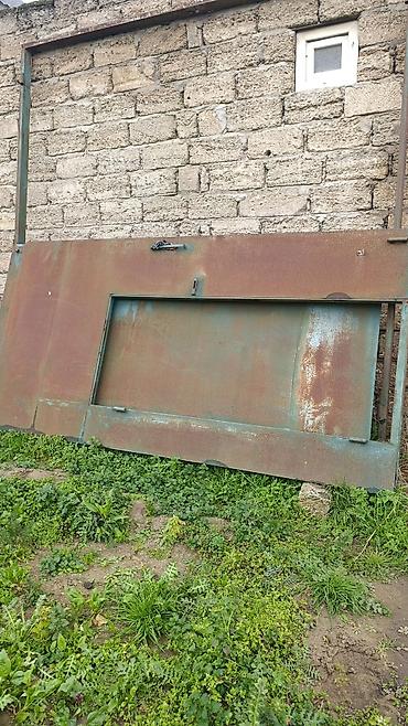 darvaza qapıları: Metaldan sürgülü darvaza paneli və karkası - Material: qalın polad — 2
