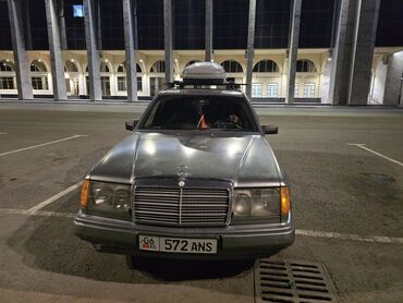 мерс 124 2 2 автомат: Автомобиль Mercedes-Benz серого цвета, оснащенный фарами с галогенными