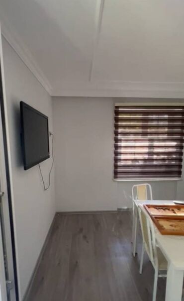 Digər kommersiya daşınmaz əmlakı: Obyekt icarəyə verilir. 1-ci mərtəbə 30 kvm, zirzəmi 25 kvm və 30 kvm — 1