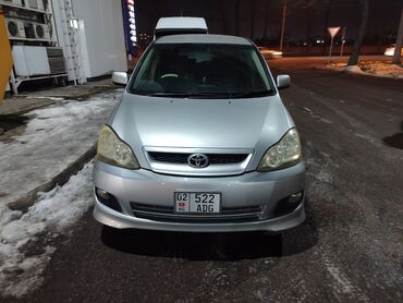 Toyota: Toyota Ipsum: 2004 г., 2.4 л, Автомат, Бензин, Минивэн