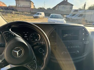 Mercedes-Benz: Mercedes-Benz V 220: 2.2 l. | 2017 έ. Van body type — 2
