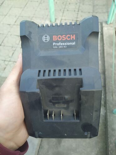 электродрель с перфоратором: Зарядное станция Bosch GAL 18V-40 professional. Оригинальная зарядка