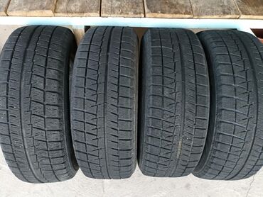 Шины: Шины 215 / 60 / R 16, Зима, Б/у, Комплект, Легковые, Япония, Bridgestone