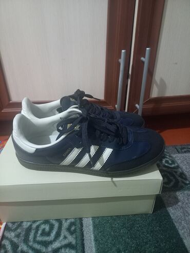Кроссовки и спортивная обувь: Кроссовки, 39, Adidas, Б/у, цвет - Голубой, Самовывоз, Бесплатная доставка