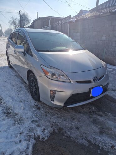 Toyota: Toyota Prius: 2015 г., 1.8 л, Робот, Гибрид, Хэтчбэк